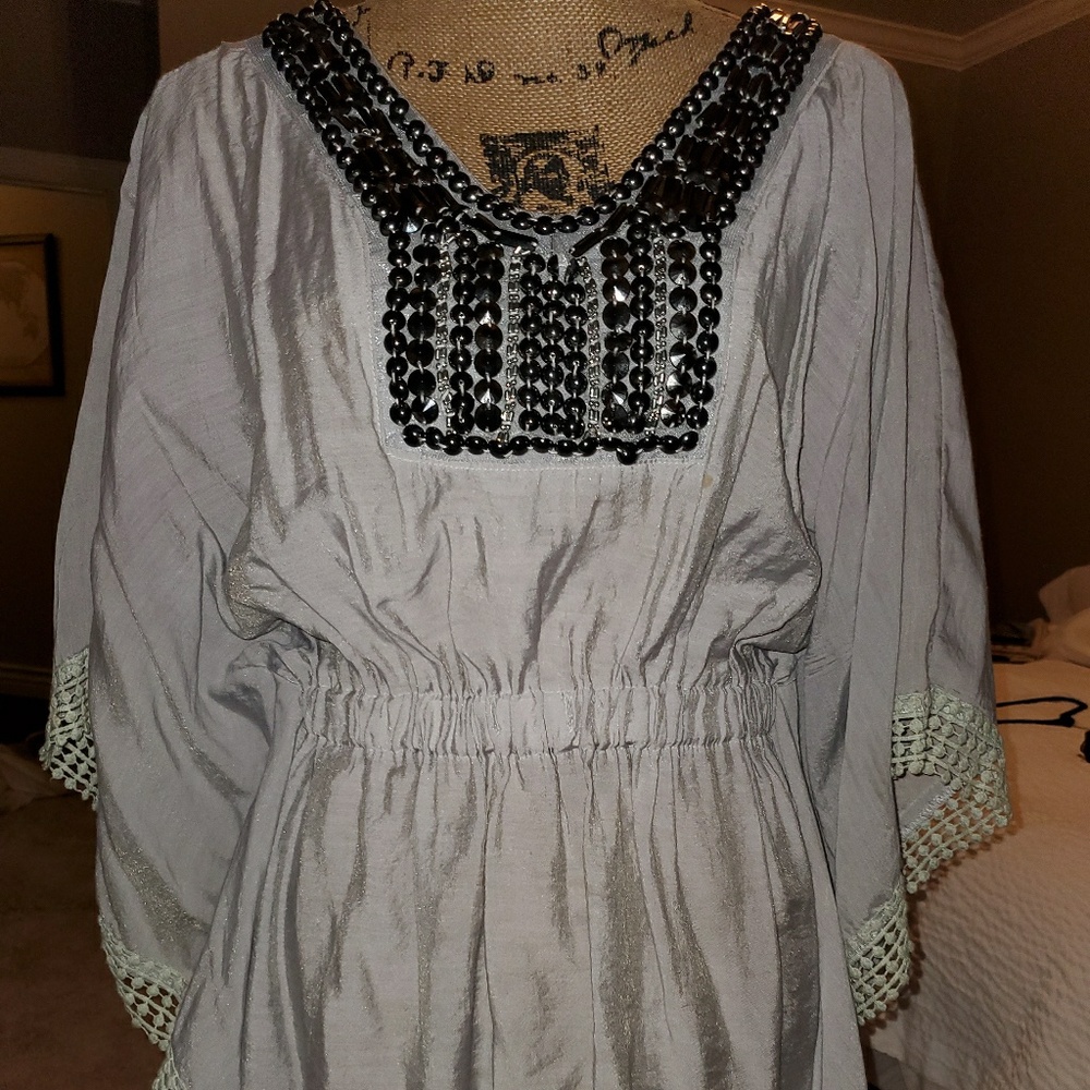 Oversized  Hobostyle Blouse